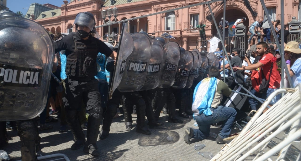 Violencia. Represión. Buenos Aires.